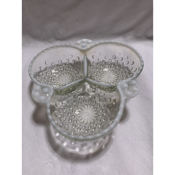 MOONSTONE OPALESCENT HOBNAIL 3-PART DIVIDED SERVING DISH 1940s-1950s - Picture 2 of 6
